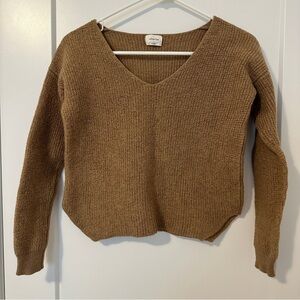Aritzia Wilfred Caramel Merino Wool V-Neck Waffle Sweater Size Small Women’s